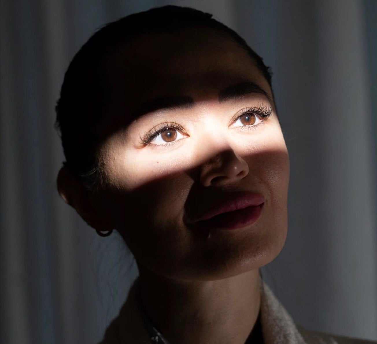 تركيب الرموش