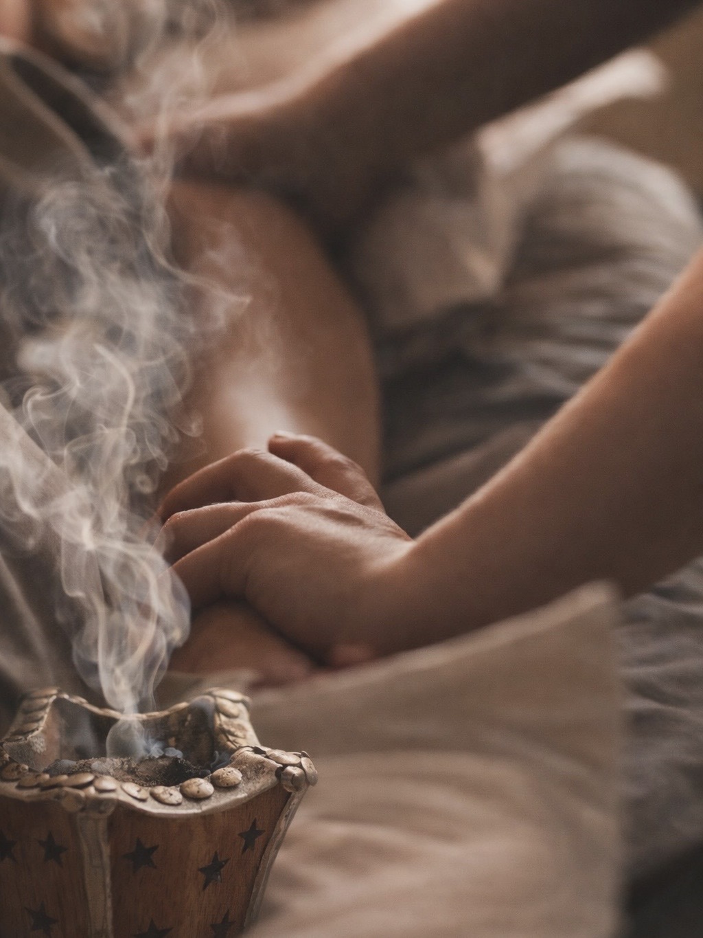 هش هش عود سقنتشر مساج