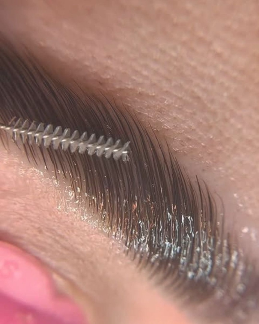 Eyebrow Lamination