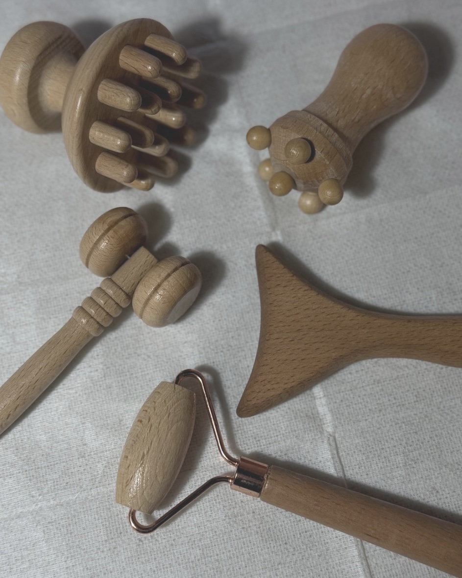 مساج الاخشاب للوجة والرقبة