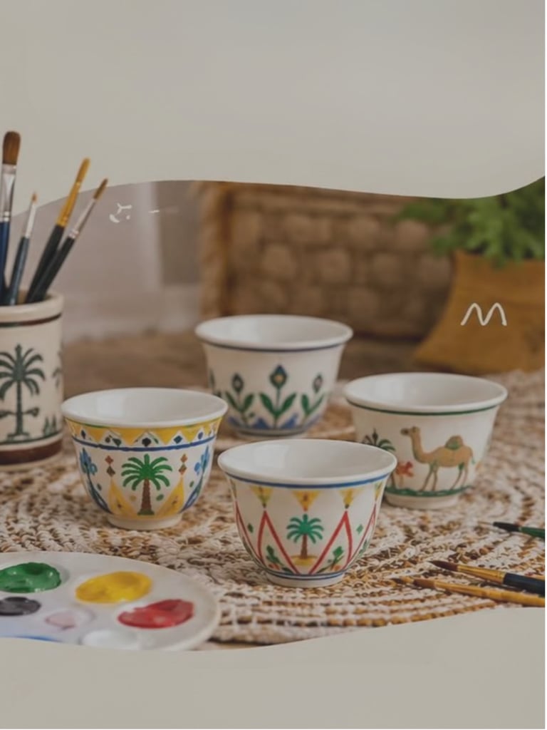 فن الرسم على فناجيل القهوة السعودية