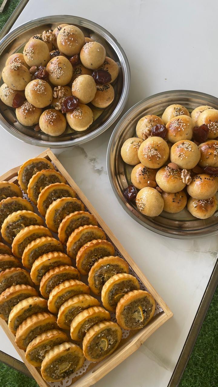 عيش باللحمة  ( بالحبة ) 
