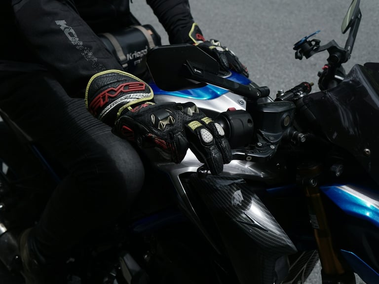 Riding Gloves
