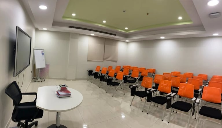 lassroom (Athar) accommodates 40 people