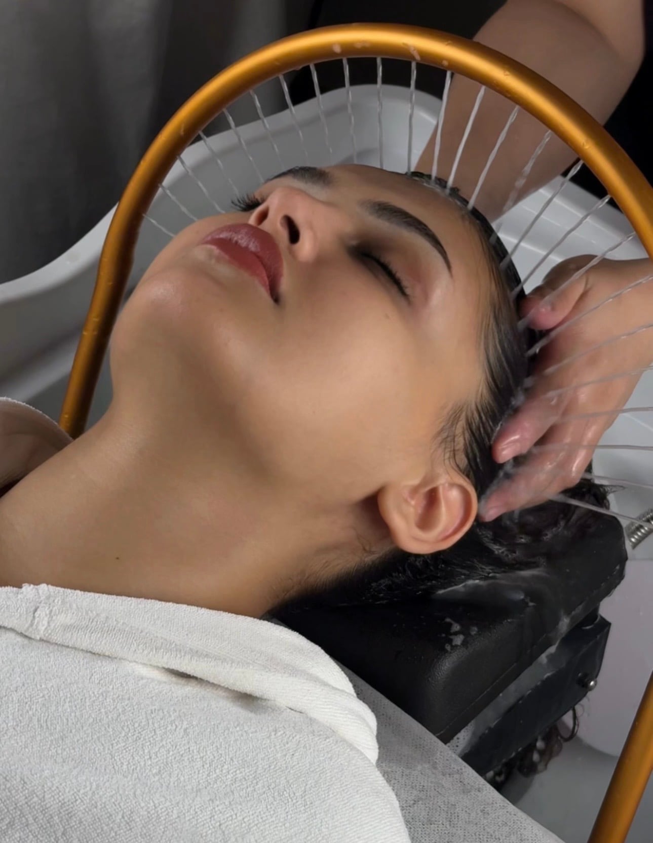 هيد سبا ( عناية بالوجه والشعر + مساج الأكتاف )