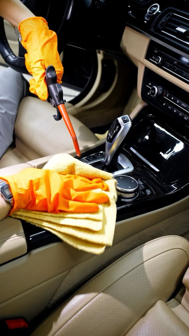 سيارة صغيرة (مميزة)