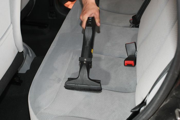 سيارة متوسطة (مميزة)