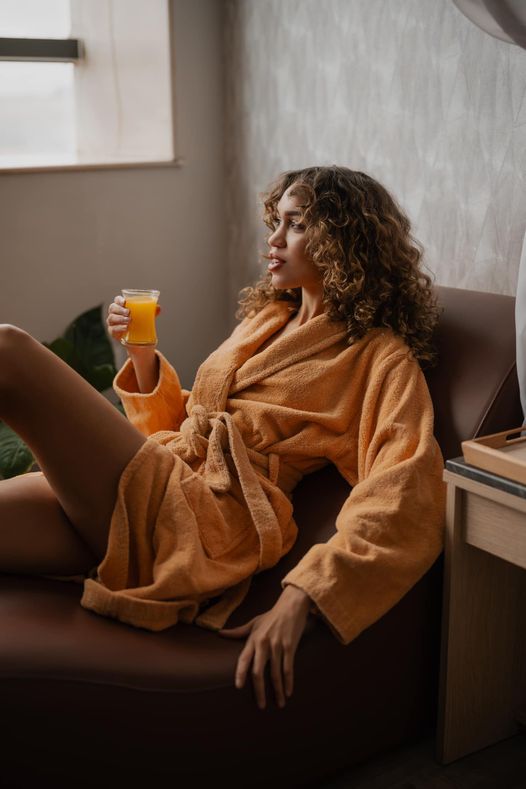 حمام مغربي - استشوار - بدكير منكير - قص أطراف