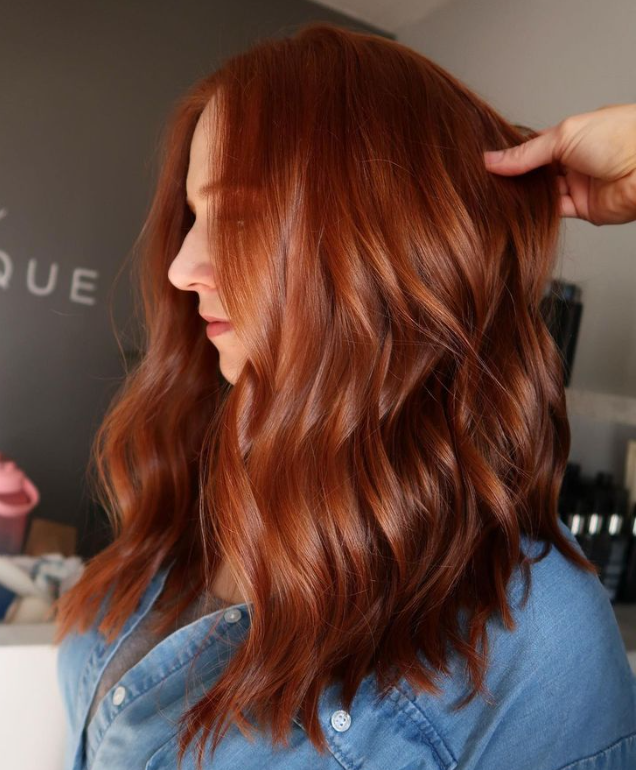 صبغة خالية من الامونيا شعر اخر الظهر