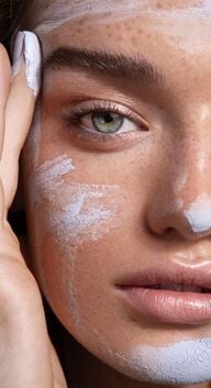 تشقير وجه مع حواجب