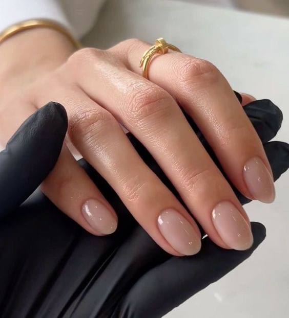 تركيب اظافر مع لون 